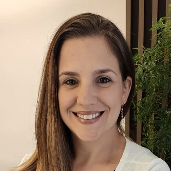 Verônica Stasiak Bednarczuk de Oliveira